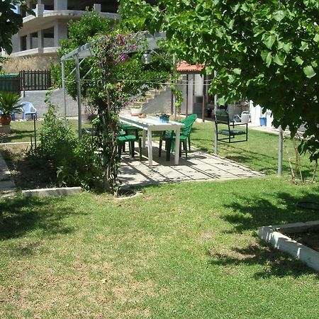 Apartment Next To The Sea In Poseidonia Posidhonia  Exterior photo